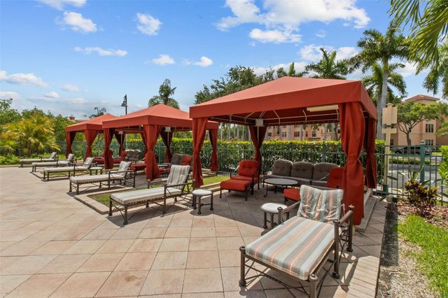 2730 VIA TIVOLI 335A, Clearwater, FL 33764