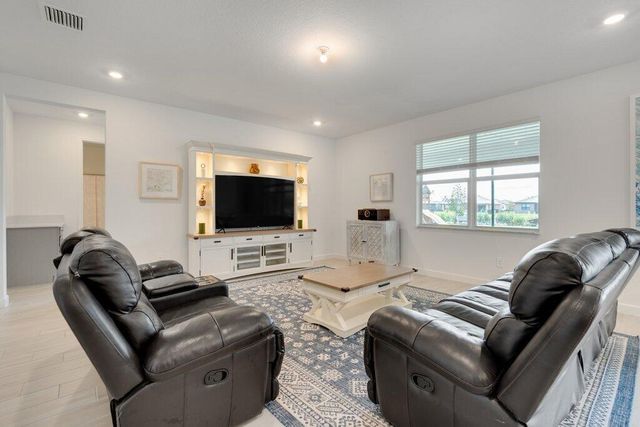 12328 SW Roma Circle, Port St. Lucie, FL 34987