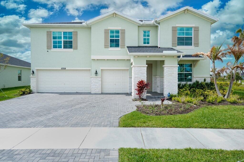12328 SW Roma Circle, Port St. Lucie, FL 34987