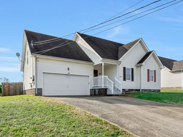 218 Senator Dr, Clarksville, TN 37042