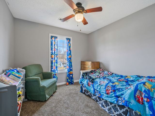 218 Senator Dr, Clarksville, TN 37042