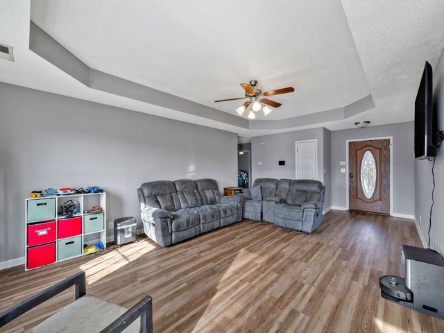 218 Senator Dr, Clarksville, TN 37042