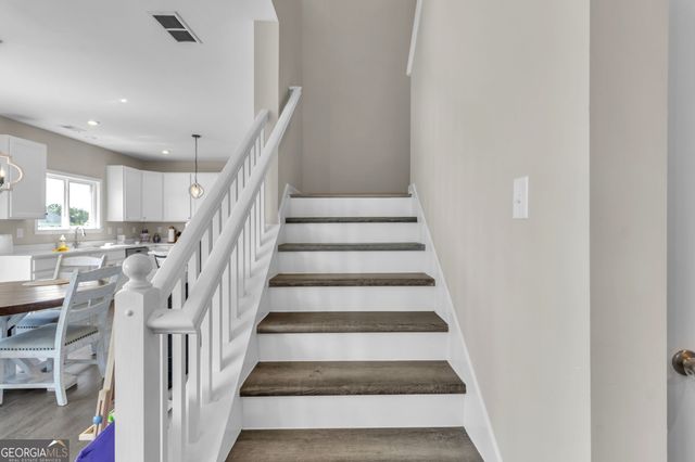 31 Okeechobee Way, Hoschton, GA 30548