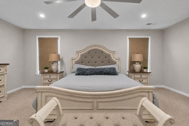 31 Okeechobee Way, Hoschton, GA 30548