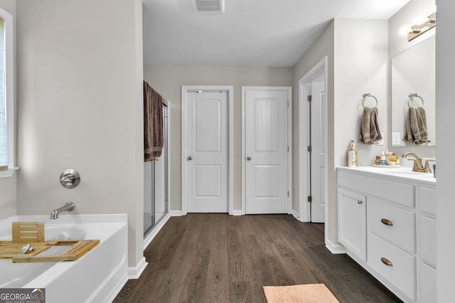 31 Okeechobee Way, Hoschton, GA 30548