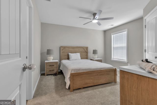 31 Okeechobee Way, Hoschton, GA 30548
