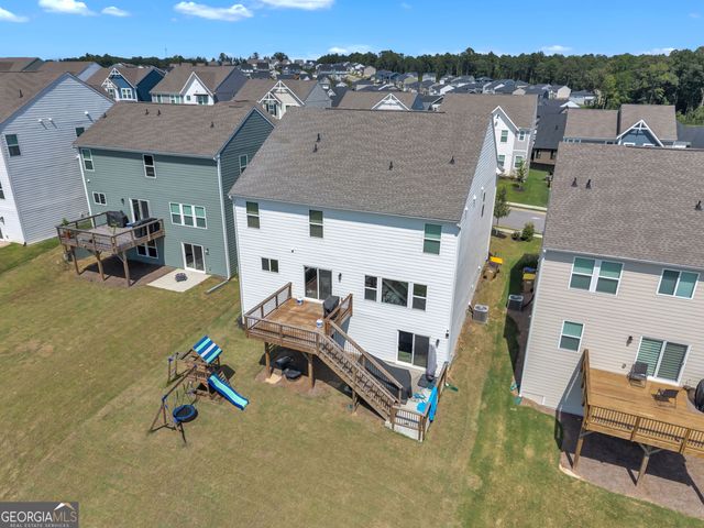 31 Okeechobee Way, Hoschton, GA 30548
