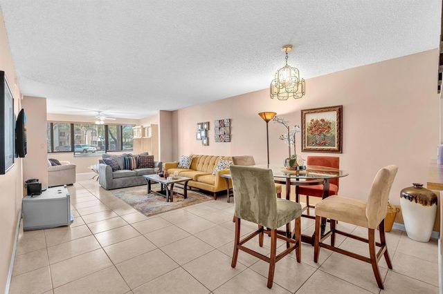10803 W Clairmont Circle 102, Tamarac, FL 33321