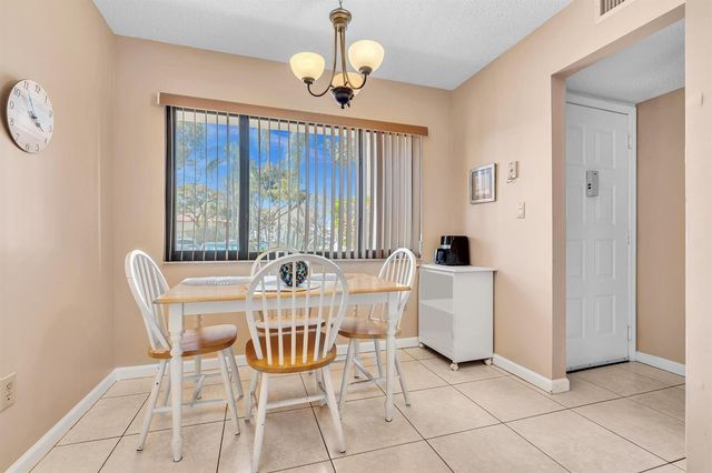 10803 W Clairmont Circle 102, Tamarac, FL 33321