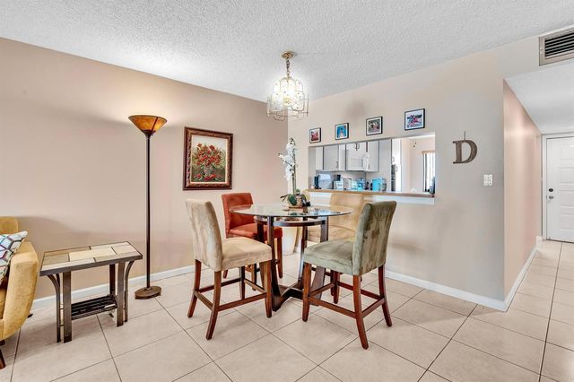 10803 W Clairmont Circle 102, Tamarac, FL 33321