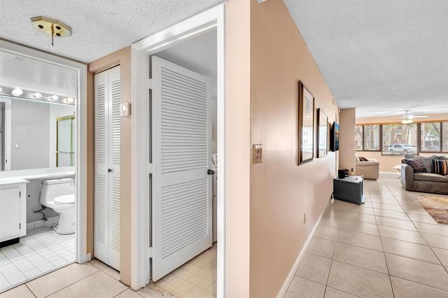 10803 W Clairmont Circle 102, Tamarac, FL 33321