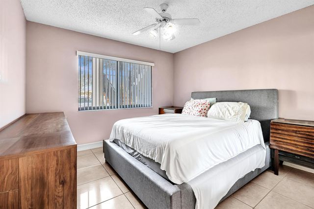 10803 W Clairmont Circle 102, Tamarac, FL 33321
