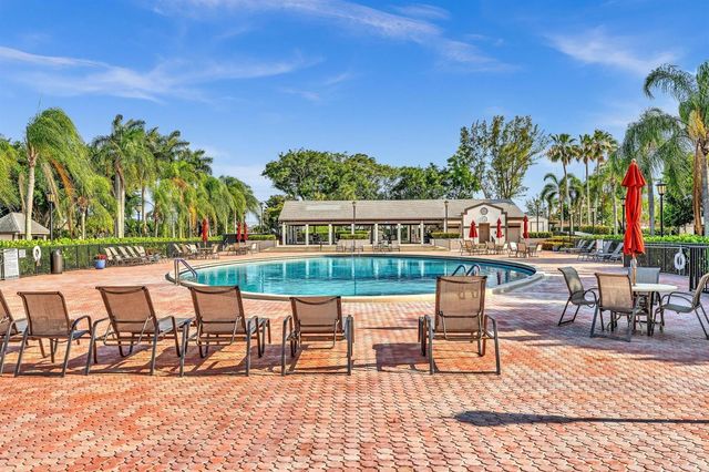10803 W Clairmont Circle 102, Tamarac, FL 33321