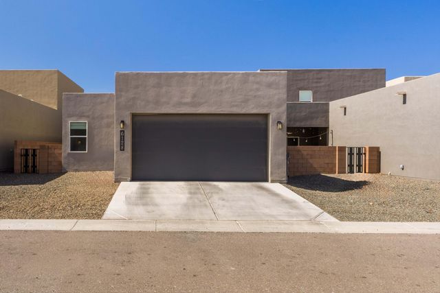 6128 Strand Loop SE, Albuquerque, NM 87106