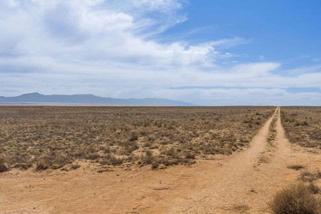 6128 Strand Loop SE, Albuquerque, NM 87106