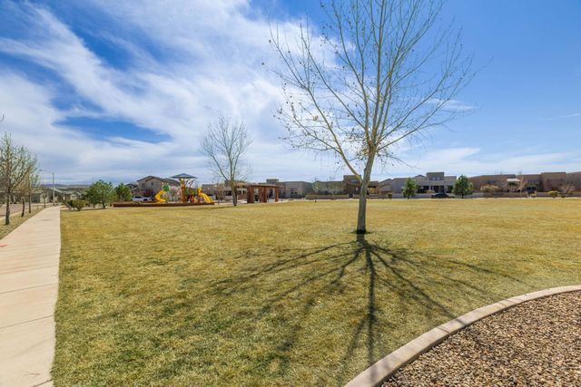 6128 Strand Loop SE, Albuquerque, NM 87106