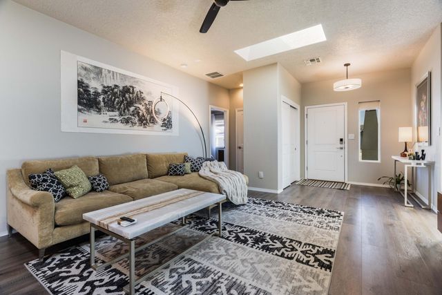 6128 Strand Loop SE, Albuquerque, NM 87106