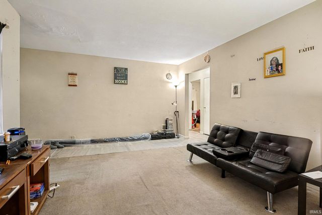 1506 N Huey Street, South Bend, IN 46628