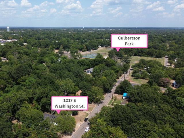1017 E Washington Street, Paris, TX 75460