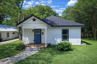 1017 E Washington Street, Paris, TX 75460