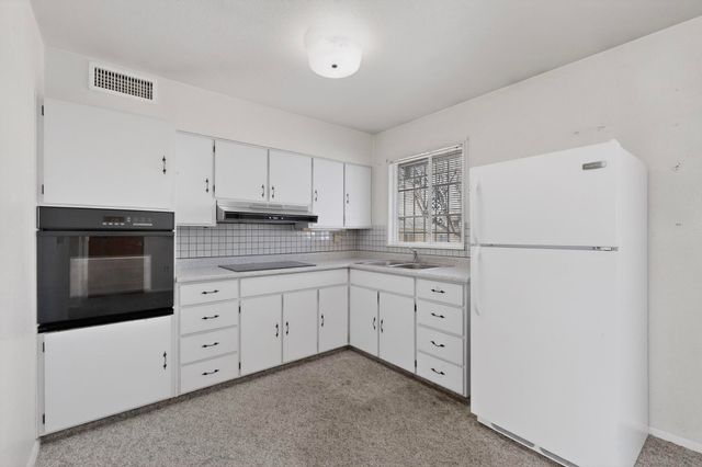4301 Douglas Macarthur Road NE, Albuquerque, NM 87110
