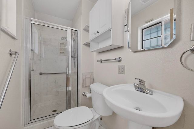 4301 Douglas Macarthur Road NE, Albuquerque, NM 87110