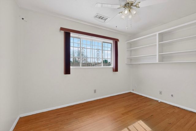 4301 Douglas Macarthur Road NE, Albuquerque, NM 87110