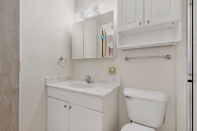 4301 Douglas Macarthur Road NE, Albuquerque, NM 87110