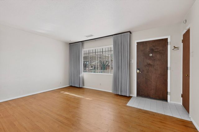 4301 Douglas Macarthur Road NE, Albuquerque, NM 87110