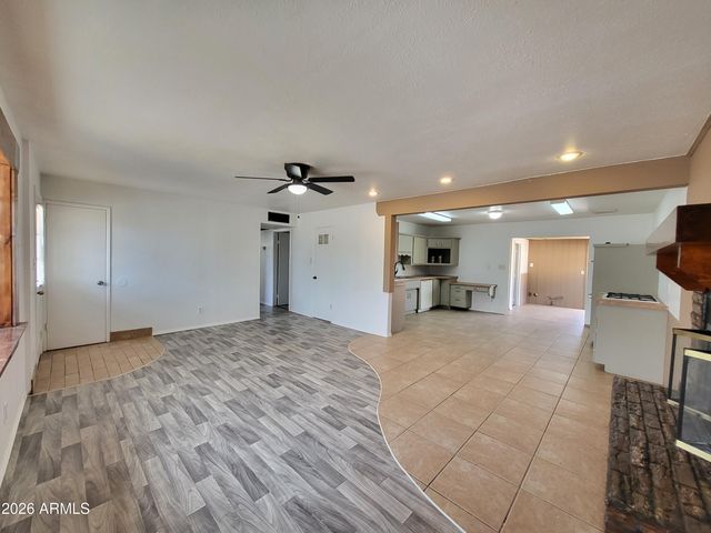 3401 W SAINT MORITZ Lane, Phoenix, AZ 85053