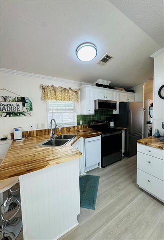 146 JACK NICKLAUS LANE, Davenport, FL 33837