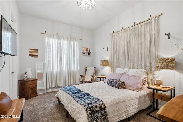 2486 E LINDRICK Drive, Gilbert, AZ 85298