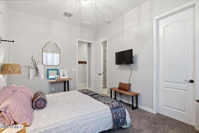 2486 E LINDRICK Drive, Gilbert, AZ 85298