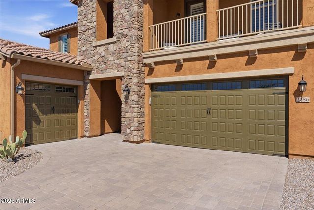 2486 E LINDRICK Drive, Gilbert, AZ 85298