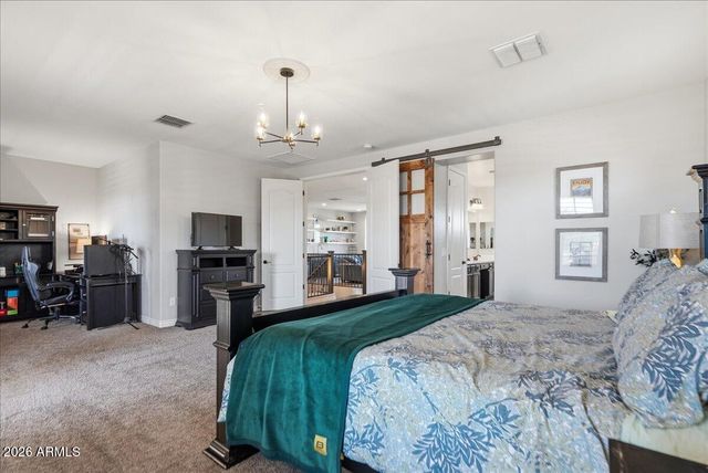 2486 E LINDRICK Drive, Gilbert, AZ 85298