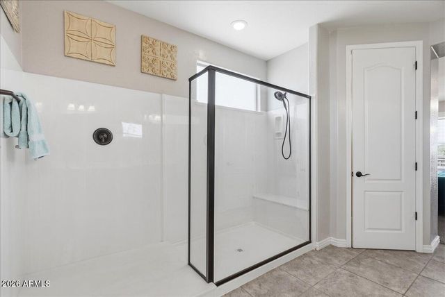 2486 E LINDRICK Drive, Gilbert, AZ 85298