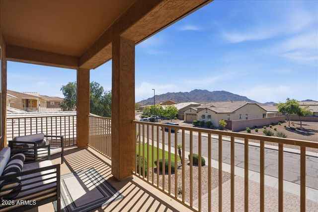 2486 E LINDRICK Drive, Gilbert, AZ 85298