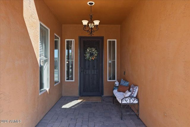 2486 E LINDRICK Drive, Gilbert, AZ 85298