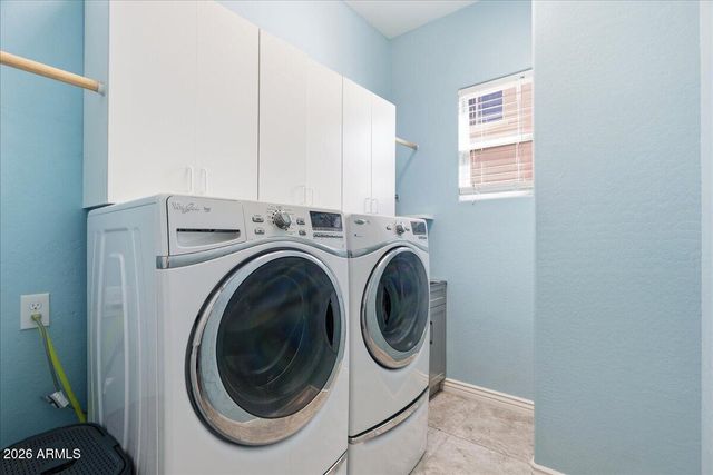 2486 E LINDRICK Drive, Gilbert, AZ 85298