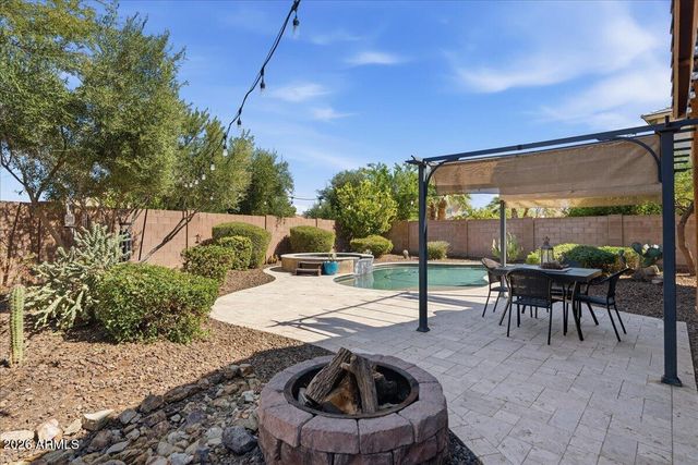 2486 E LINDRICK Drive, Gilbert, AZ 85298