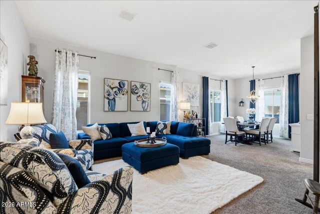 2486 E LINDRICK Drive, Gilbert, AZ 85298