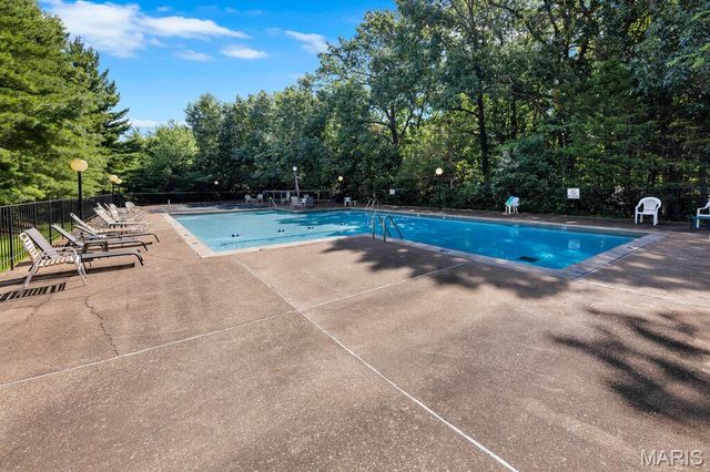 5266 Cedarstone Court D, St Louis, MO 63129