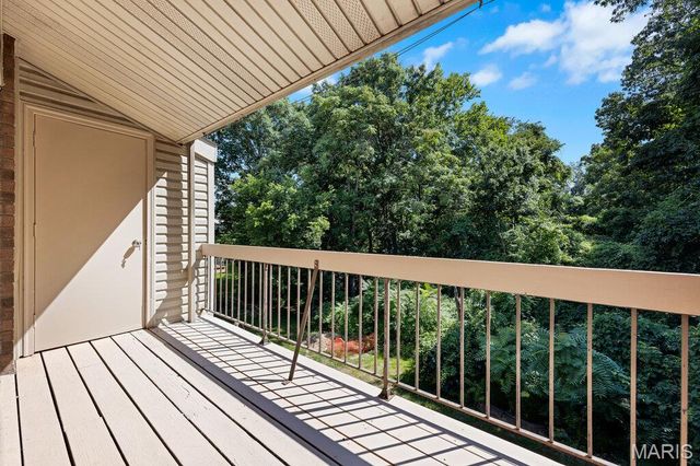 5266 Cedarstone Court D, St Louis, MO 63129