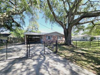 1402 N BRACEWELL DRIVE, Plant City, FL 33563