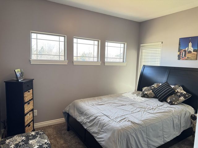 8926 W Westlakes Ct, Wichita, KS 67205