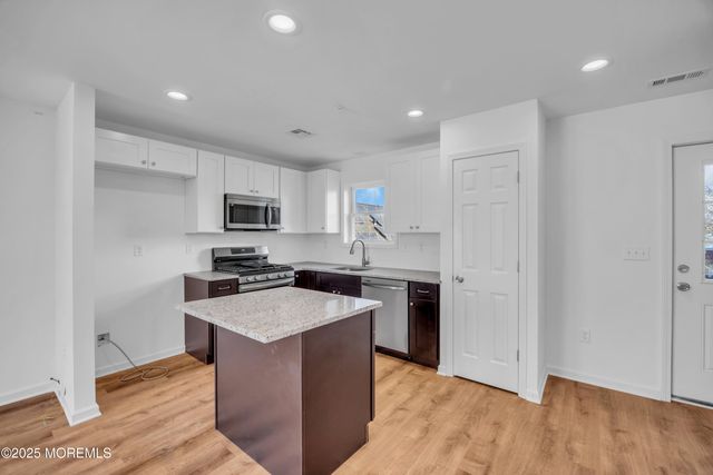 42 W Shore Street, Keansburg, NJ 07734