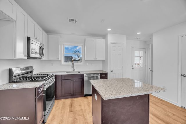 42 W Shore Street, Keansburg, NJ 07734