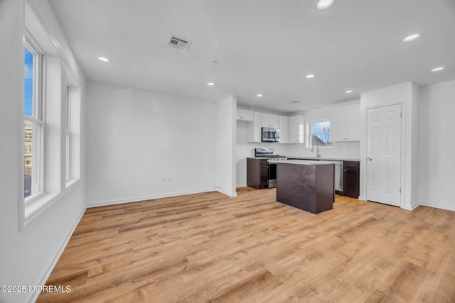 42 W Shore Street, Keansburg, NJ 07734