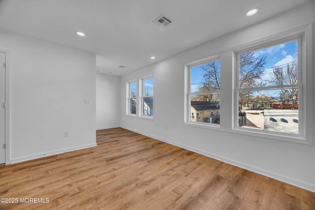 42 W Shore Street, Keansburg, NJ 07734