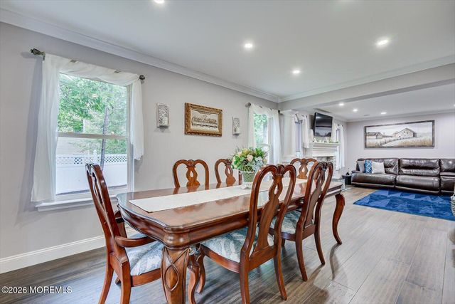 10 Bittersweet Drive, Jackson, NJ 08527